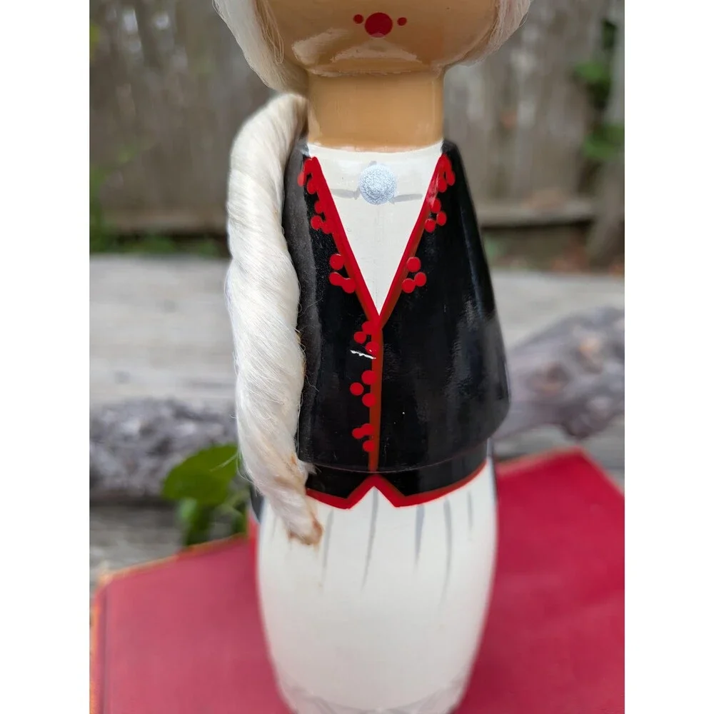 Vintage Hand Painted Wood Russian Peg Doll, Made In Estonia
